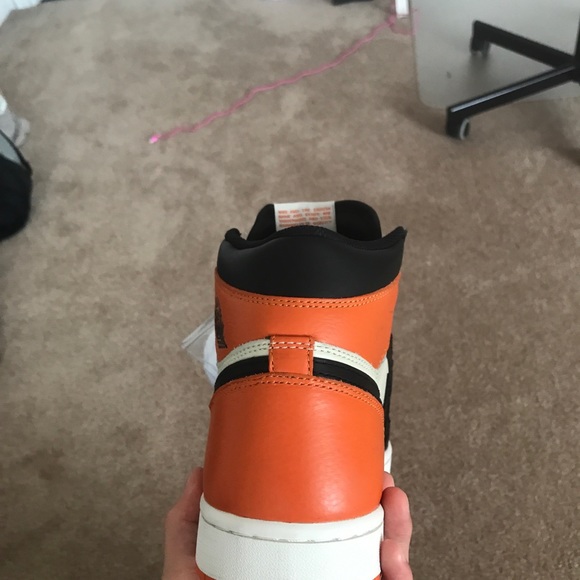 size 9 vnds shattered backboards - Picture 3 of 11